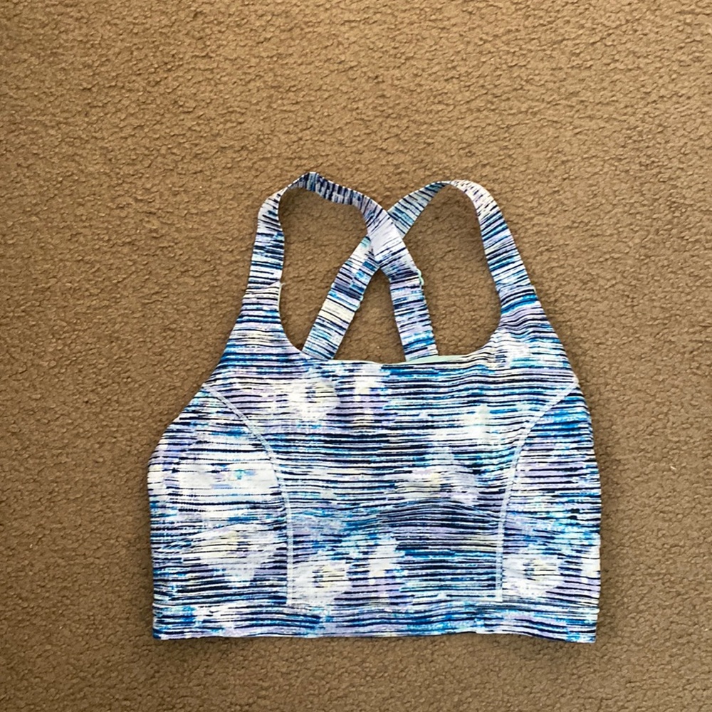 Lululemon sports top size 8